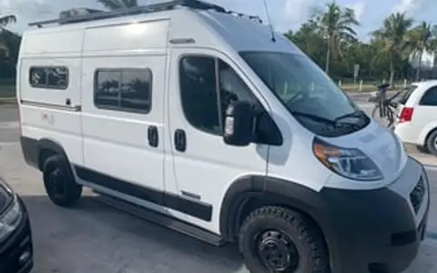 Adventure Van, loaded, Ac, Solar, 2023 Winnebago Solis Pocket
