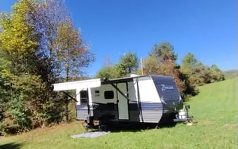 SUV Kid Pet Festival Friendly Small RV - Have Fun!