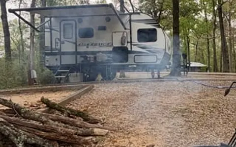 Your Cozy Couple’s Retreat on Wheels:
