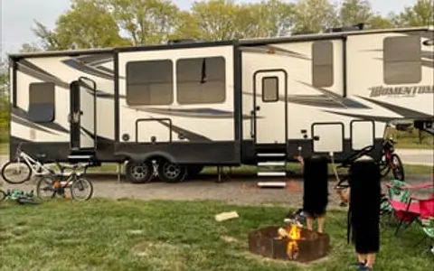 2017 Grand Design Momentum M-Class 350M