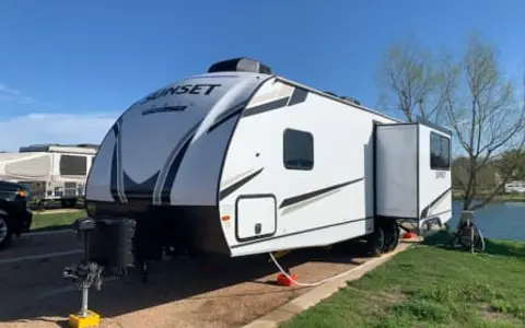 Spacious 2022 Sunset Trail | Slideout, Generator & Delivery Available
