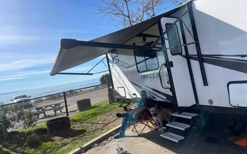 Tracer travel trailer
