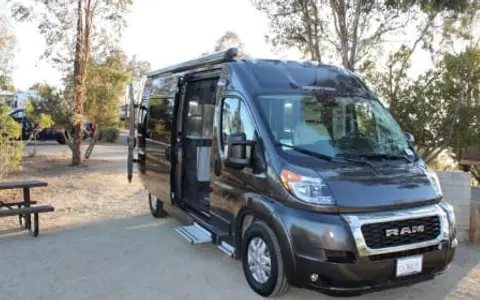 2022 Roadtrek Zion