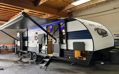2023 Forest River Cherokee Grey Wolf 26DBH