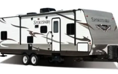 L@@king for an adventure? Let this clean, 2015 KZ Sportsman take you there!