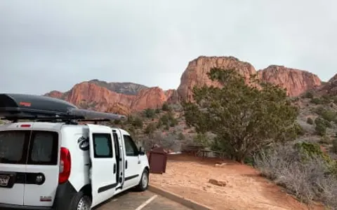 Sharkey – Camper Van Rental by VegasCampers (Las Vegas)
