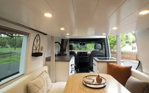 Basecamp 2022  Mercedes Sprinter