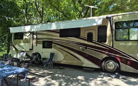 Thor Palazzo 35' Luxury Motorcoach