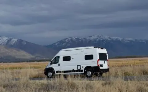 Free Paddle Board w/rental! 100 Miles free/day! 18+MPG. Stocked Kitchen