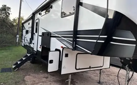 2021 KZ Durango Half-Ton D286BHD