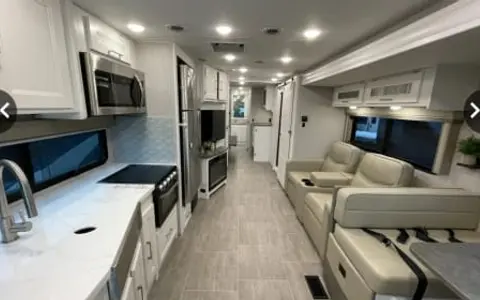 Coachmen Mirada, Your Dream Home on Wheels Awaits
