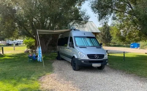 Sprinter Van w/ Bunk Beds For a Family Adventure