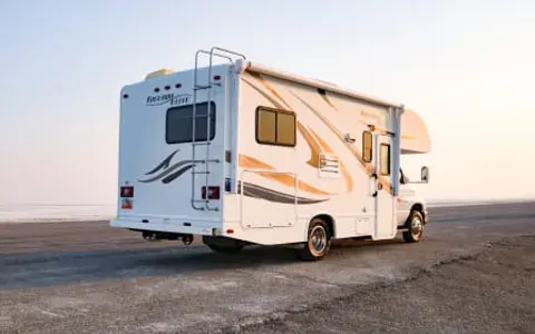 Boho-Chic Haven on Wheels: Exquisite 2015 Thor Motor Coach Freedom Elite 22