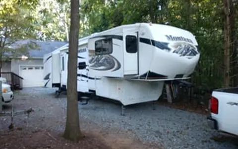 2010 Keystone Montana