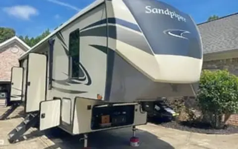 2022 Forest River Sandpiper 3330BH