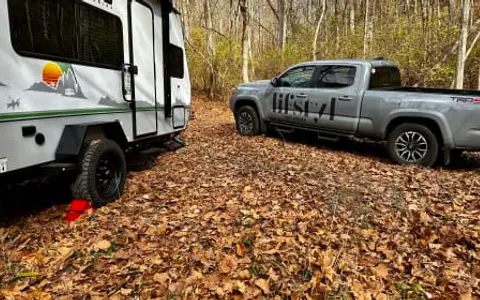 Cozy Home on Wheels: Lightweight Off Roading Travel Trailer Sleeps 5