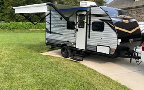 Forest River Aurora 16BHX, Small and lightweight