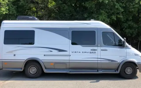 2006 Gulf Stream Vista Cruiser, Clean and Functional, Great for 1-2 People