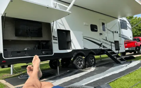 Huge outdoor kitchen w/ 36" Blackstone Griddle
