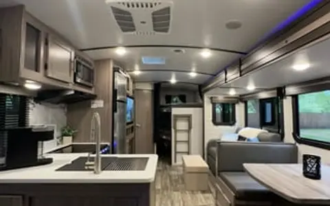 2021 CrossRoads RV Sunset Trail SS272BH
