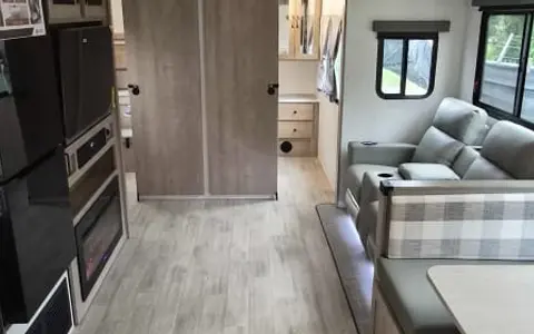 Solaire BRAND New 3 bedroom HIDDEN PANTRY Sleeps 8 Palomino . LFL1773