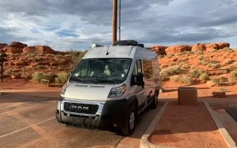 Pinnacles Motor Coach | Smooth & Fun Ride | SFBA