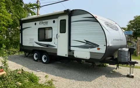 Family Friendly RVenturer in the Hocking Hills