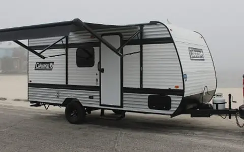 Cozy 2025 Keystone Coleman – Sleeps 4, Fully Equipped for Adventure