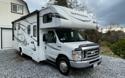 2019ForestRiverSunseeker