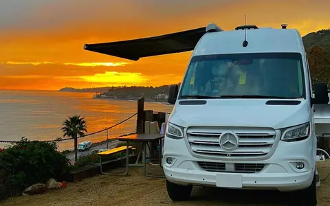 Glamping on Wheels - 20ft Modern Luxury MB Sprinter