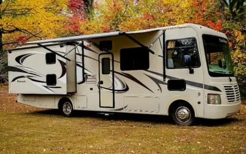 Family Bunkhouse Class A RV | Sleeps 8 | Easy To Drive | Louisa VA