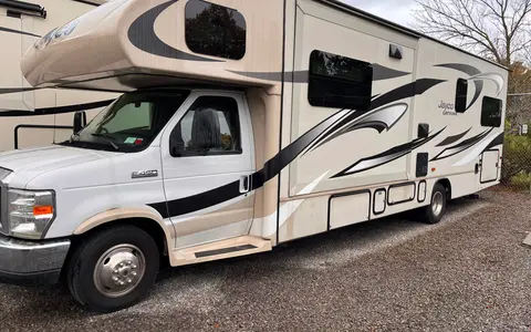 Nature Time - Jayco Greyhawk Class C Bunkhouse