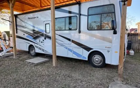 Top of the line 2024 Pet Friendly RV
