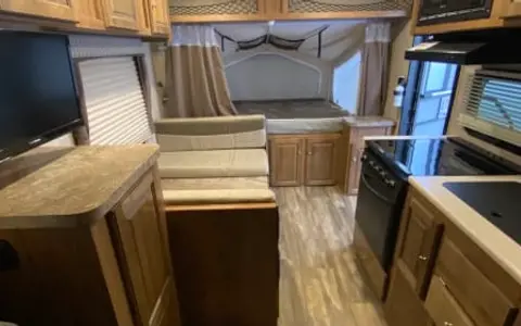 Hybrid with Three Queen Beds and All the Comforts