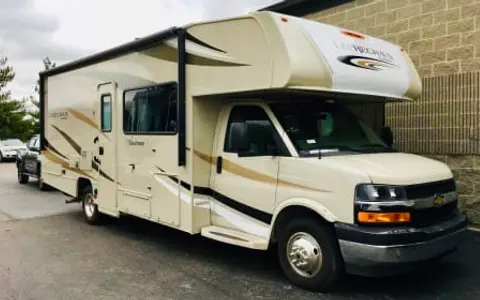 2018 Coachmen Leprechaun LPA233