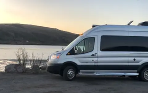 Rosalia 2020 Coachmen Beyond 22C