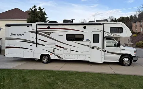 Luxury Family-Friendly Motorhome. Adventure Ready