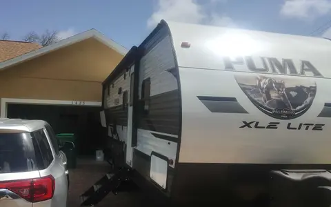 James's Palomino Puma 27 rbqc Travel Trailer