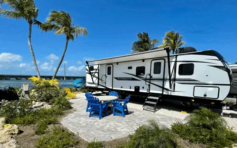 2022 Heartland Sundance Ultra Light 324BH “Memory Maker”