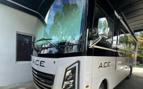 DRDY Luxury Class A RV