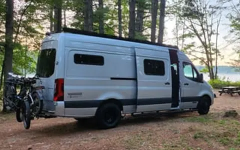 Easy-to-Drive Custom Mercedes Sprinter 170