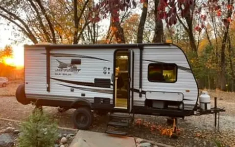 Adventure-Ready 2019 Jayco JayFlight SLX Baja 184BS - Sleeps 5!
