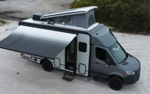 The ULTIMATE Van based Rig with Pop Top, sleeps 5! Mercedes 170 AWD
