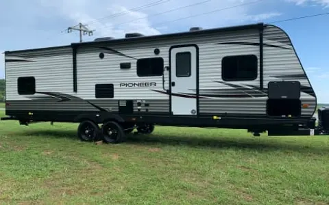 2021 Heartland Pioneer Sleeps 10