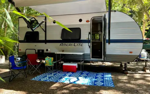 RV-by-the-Sea