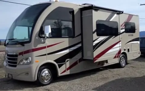 2015 Thor Motor Coach Axis 24.1