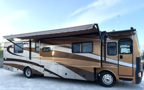 2004 Fleetwood Discovery 39S