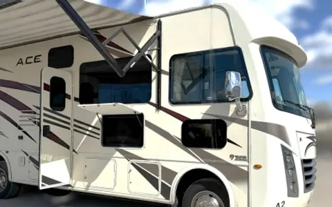 2019 Thor A.C.E 30.2 Bunkhouse