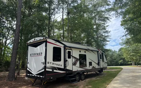 Daniel's Cruiser RV Stryker st2916 Toy Hauler