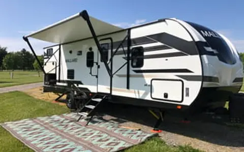 Same 5-Star Renters, New Camper!